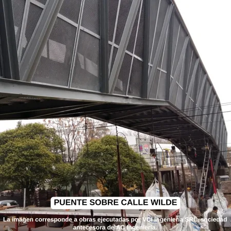 PUENTE PEATONAL CALLE WILDE